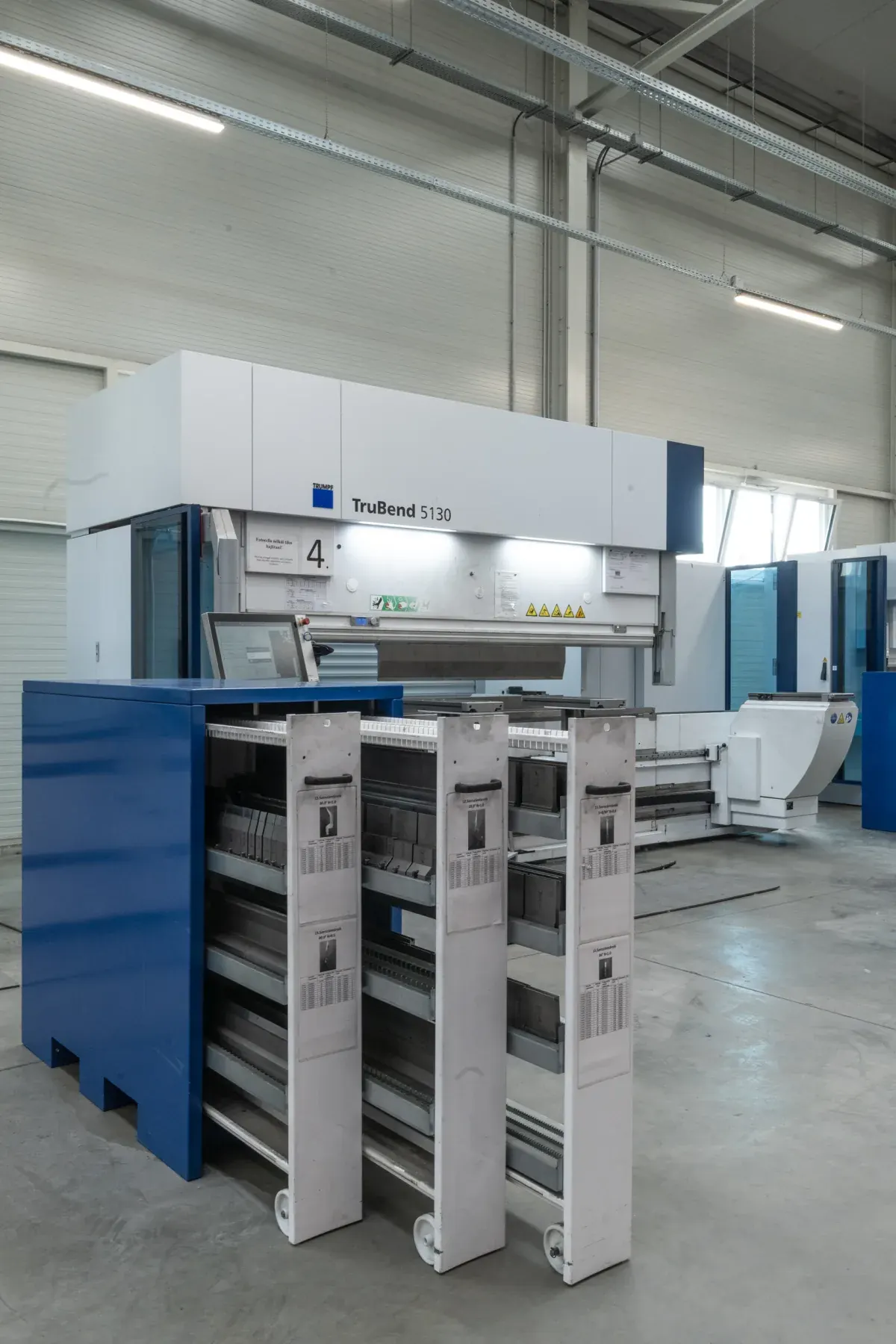 CNC élhajlítás — 1